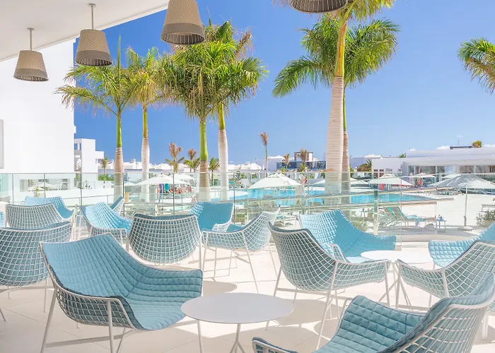 Hotel Lava Beach