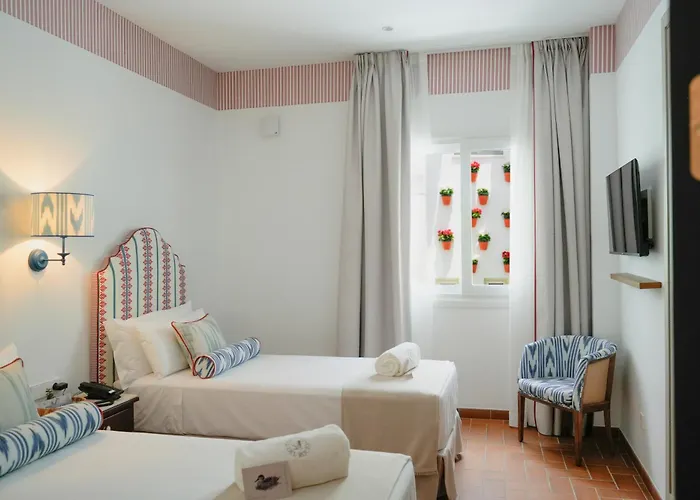 Hotel Toruno Del Rocio