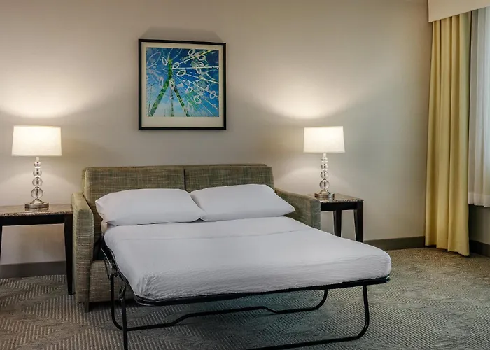 Holiday Inn & Suites Boston Peabody By Ihg