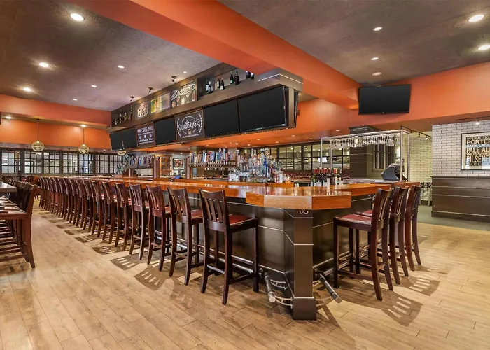 Best Western Plus Waltham Boston