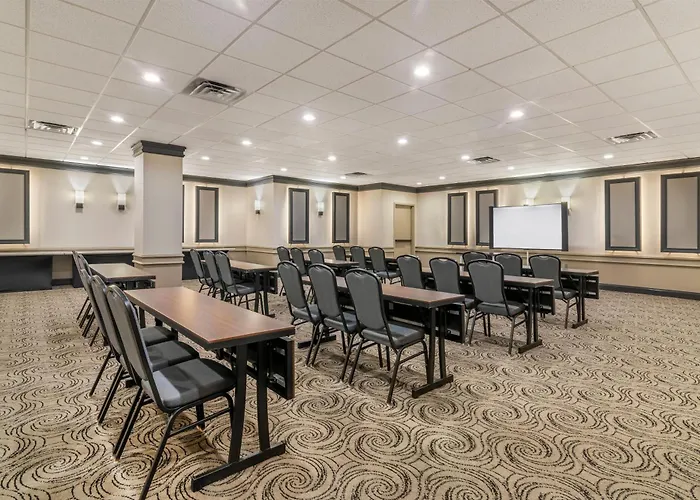 Best Western Plus Waltham Boston