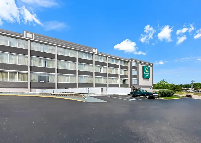 Quality Inn Dayton Airport Englewood