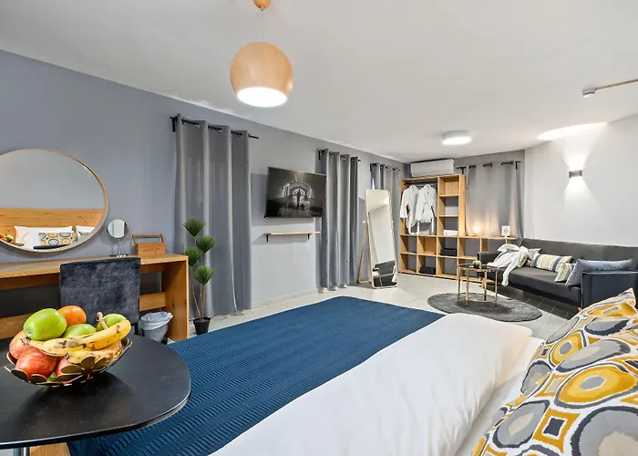 Hotel La Finca - Luxury Suites Hotel - סוויטות יוקרה במרכז באר שבע עם ג'קוזי וחוויית אירוח פרימיום