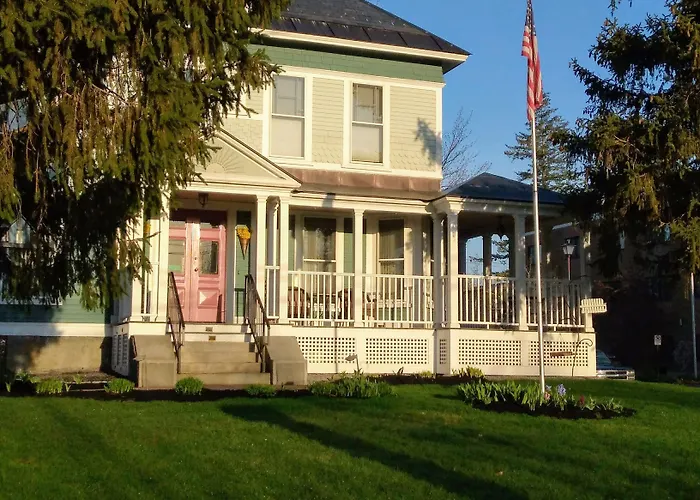 Ash Street Inn