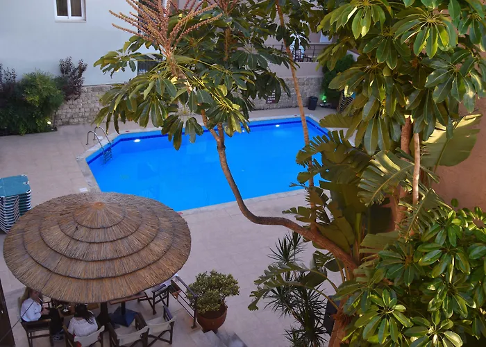 24 Seven Boutique Hotel