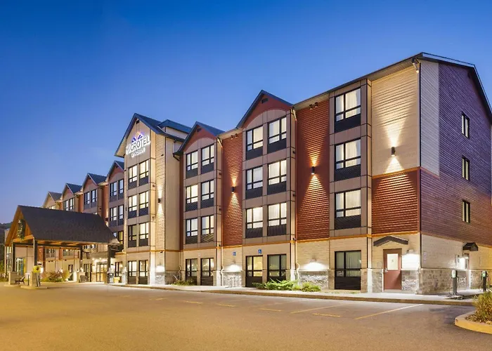 Microtel Inn & Suites By Wyndham Mont Tremblant
