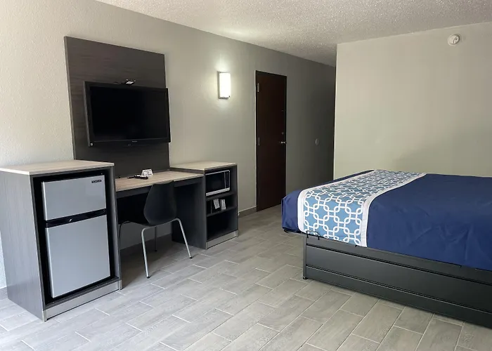 Executive Inn Of Mt Pleasant.