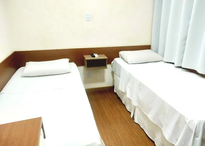 Lelis Hotel