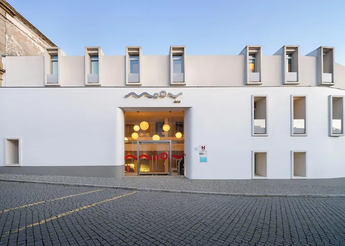 Moov Hotel Évora