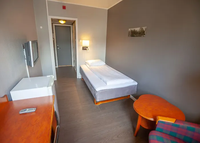 F2 Hotel