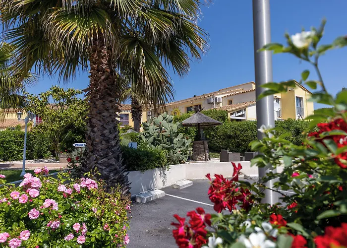 Brit Hotel Confort Helios Agde