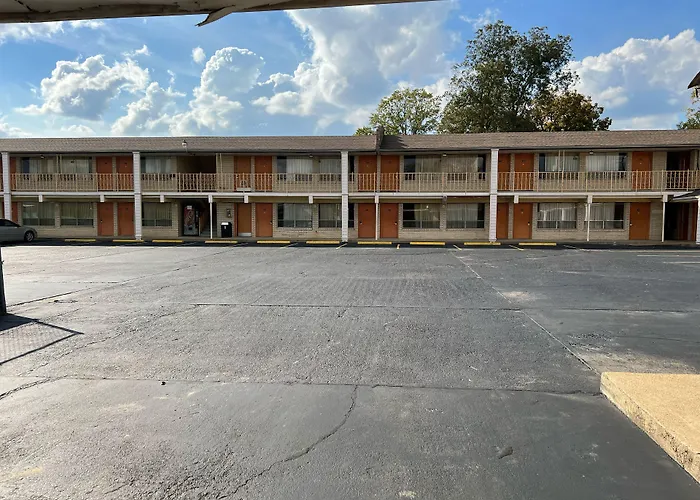 Pioneer Inn