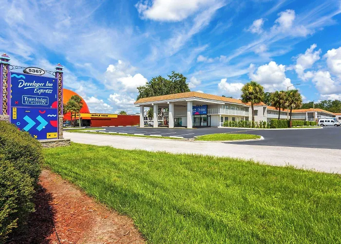 Travelodge By Wyndham Orlando Lake Buena Vista South