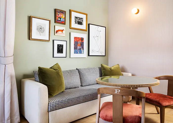 Palihouse Hyde Park Village