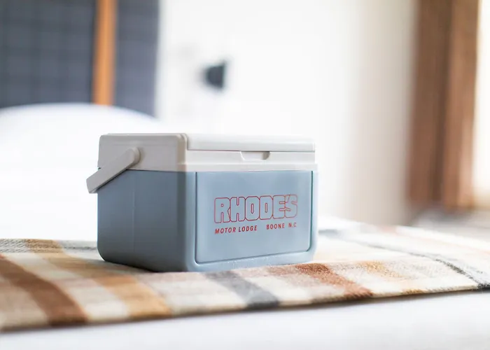 Rhode'S Motor Lodge