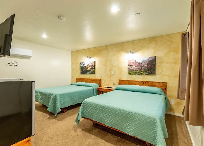 Hurricane Hideaway Lodging