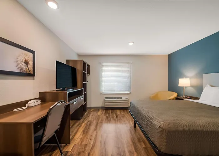 Woodspring Suites Inverness