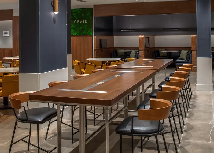 Courtyard By Marriott Olympia