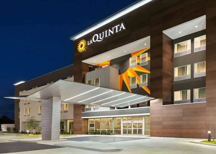 La Quinta Inn & Suites By Wyndham College Station North