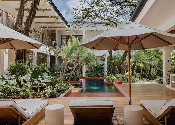 Sendero Hotel & Villas