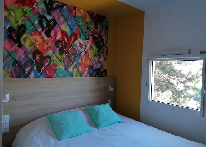 Kyriad Direct Martigues