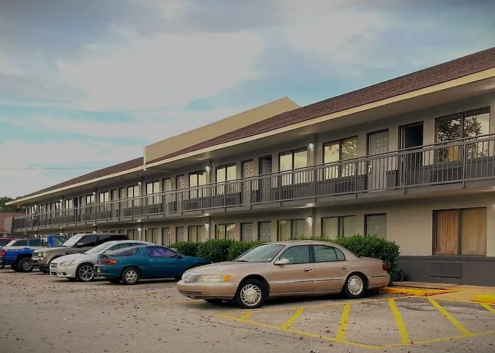 Hallmarc Inn New Albany