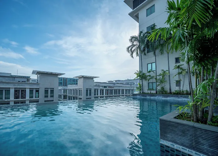 Ritz Residence - A Member of The Luxury Hotel Group