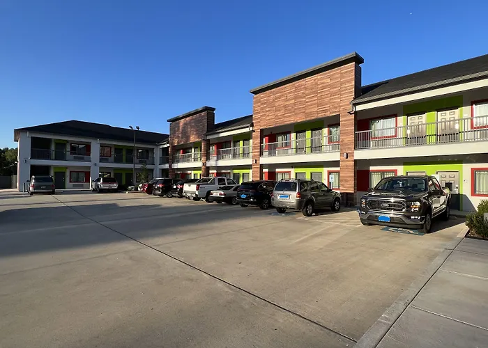 Scottish Inns & Suites - Kingwood