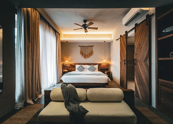 Isla Amara Resort