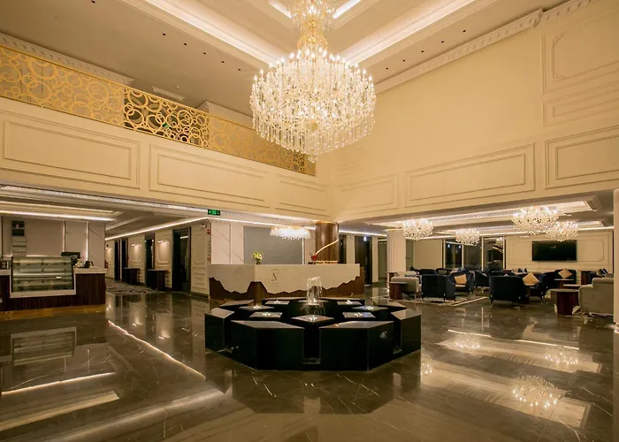 Luxury Night Al Munsiyah