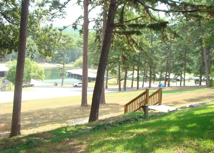 Gr11 - Mountain Harbor King Guest Room On Lake Ouachita