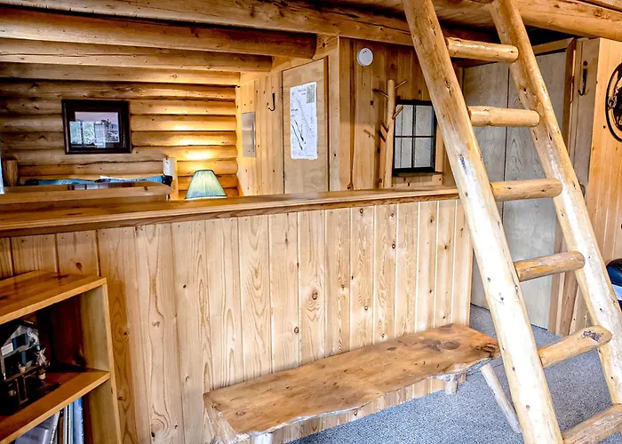Experience Montana Cabins - Cowboy #5