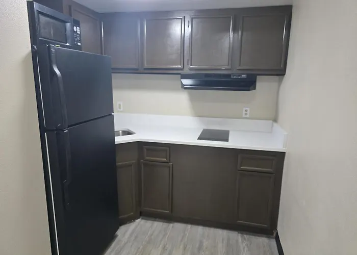 Studios 4 Less Chesapeake