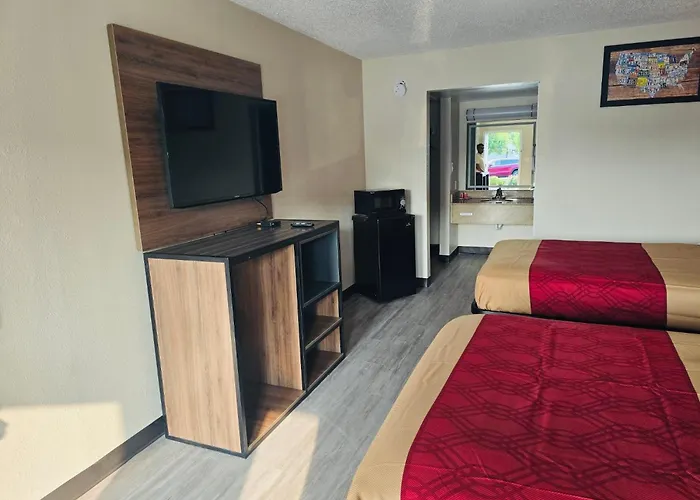 Studios 4 Less Chesapeake