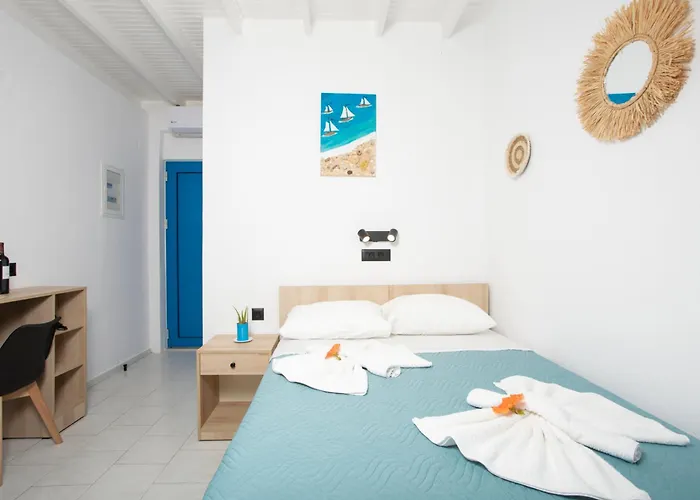 Finikas Resort Sfakia - Seaside Rooms