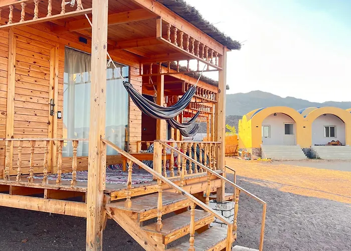 Sama Beach Camp