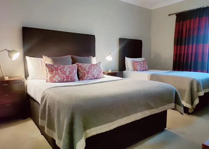 Michelangelos - Rooms, Restaurant&Bar