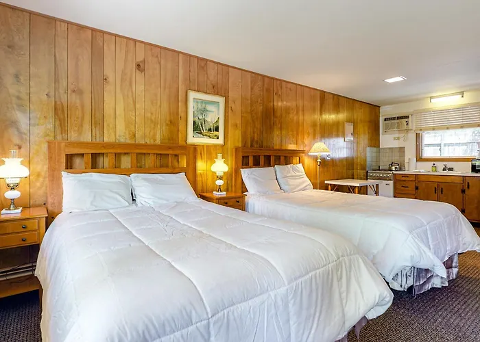 King Birch Lake Home, Unit 3
