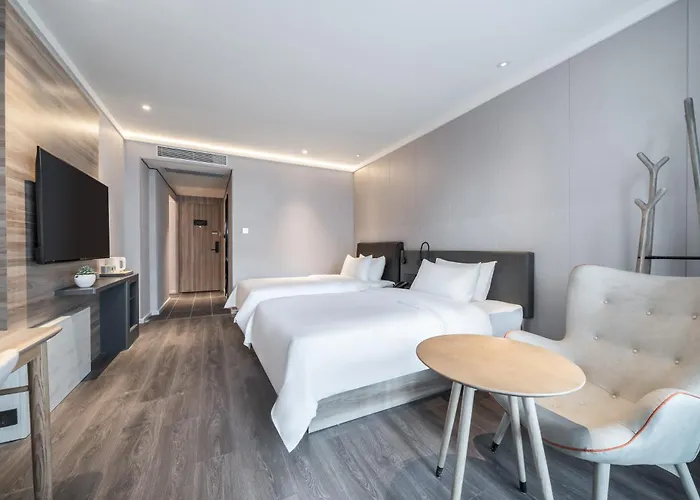 Hanting Hotel Shenzhen Guomao Subway Station