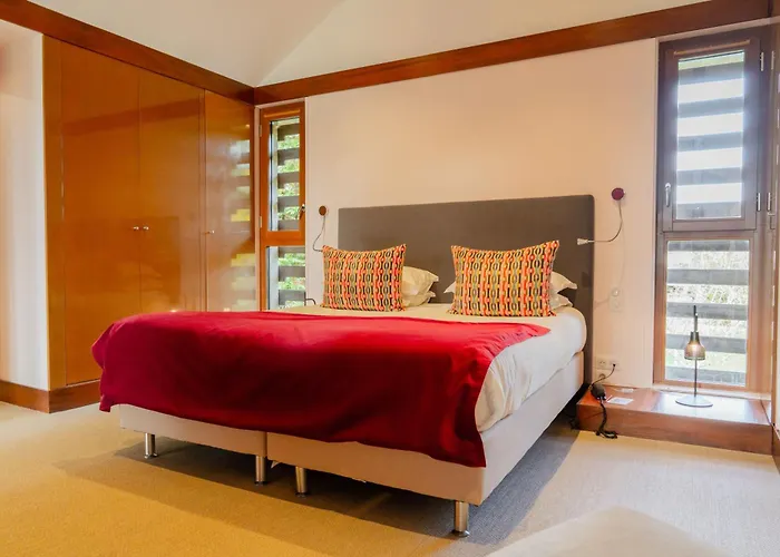 Le Manoir du Lys, The Originals Relais (Relais du Silence)