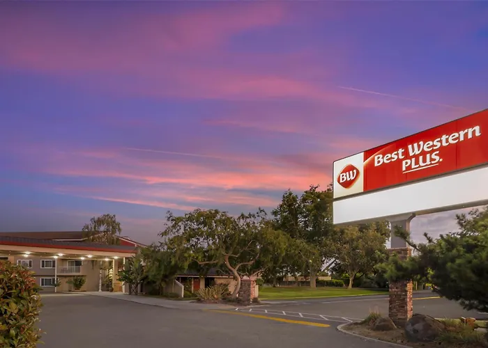 Best Western Plus Garden Court Inn