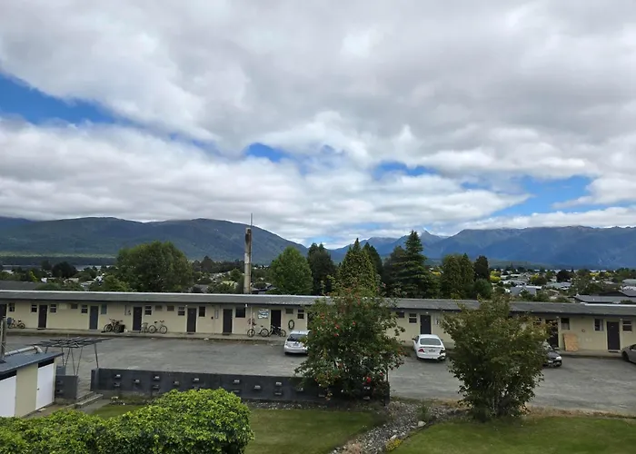 Fiordland Hotel