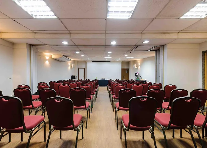 Vitoria Praia Hotel