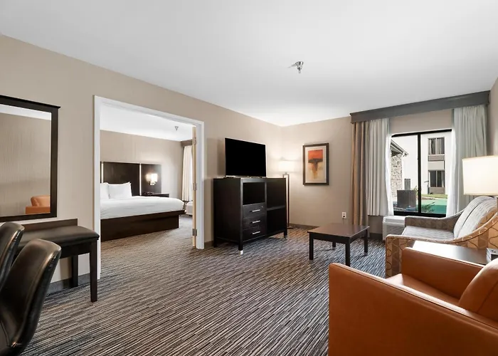 Best Western Courtview Hotel