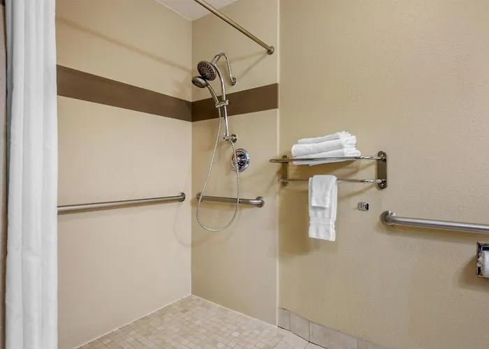 Best Western Long Beach Inn