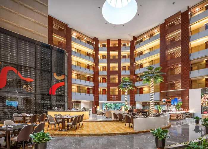 Grand Skylight International Hotel Shenzhen Guanlan, Near Metro Station, Huawei, Foxcnn, Shenzhen North Railway