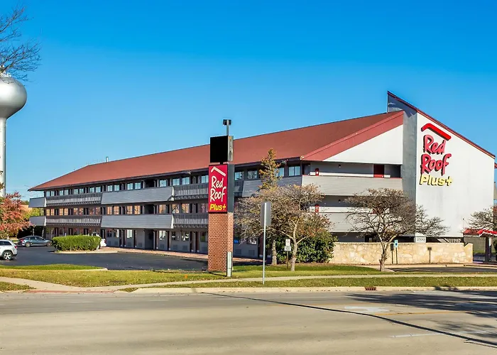 Red Roof Inn Plus Chicago - Hoffman Estates