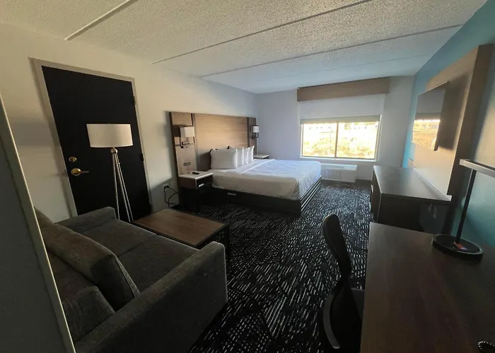 La Quinta Inn & Suites By Wyndham Duluth-Atlanta