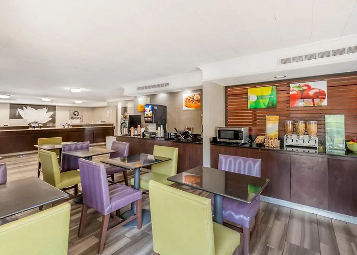 Quality Inn & Suites North Charleston - Ashley Phosphate