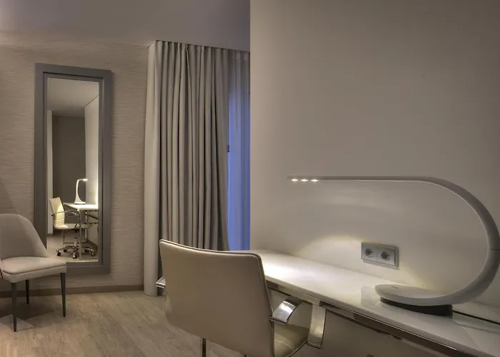 Nh Collection Porto Batalha Hotel